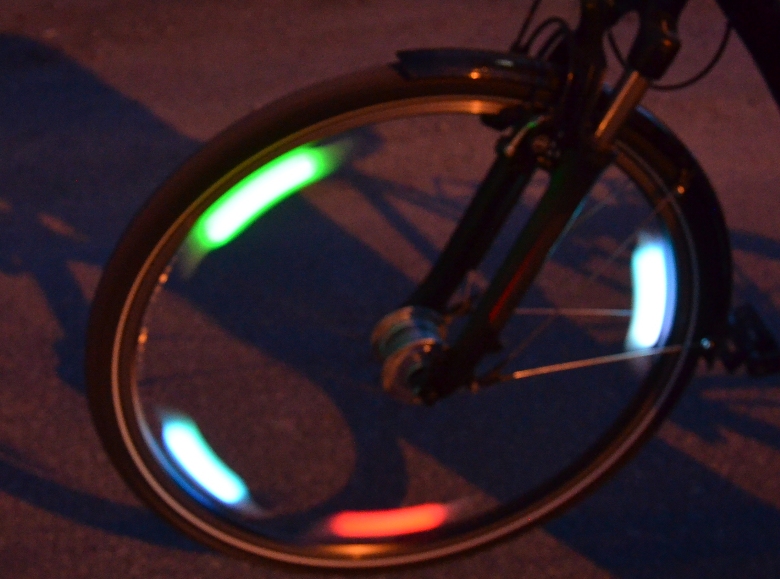 Nakładka LED na szprychy rowerowe - 3-funk., zmiana koloru